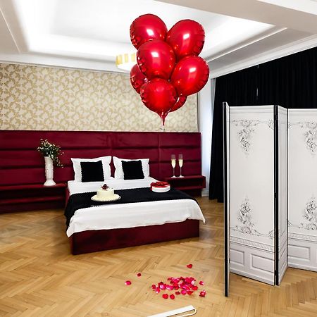 Central Studios In Piata Romana Bucureşti Eksteriør bilde