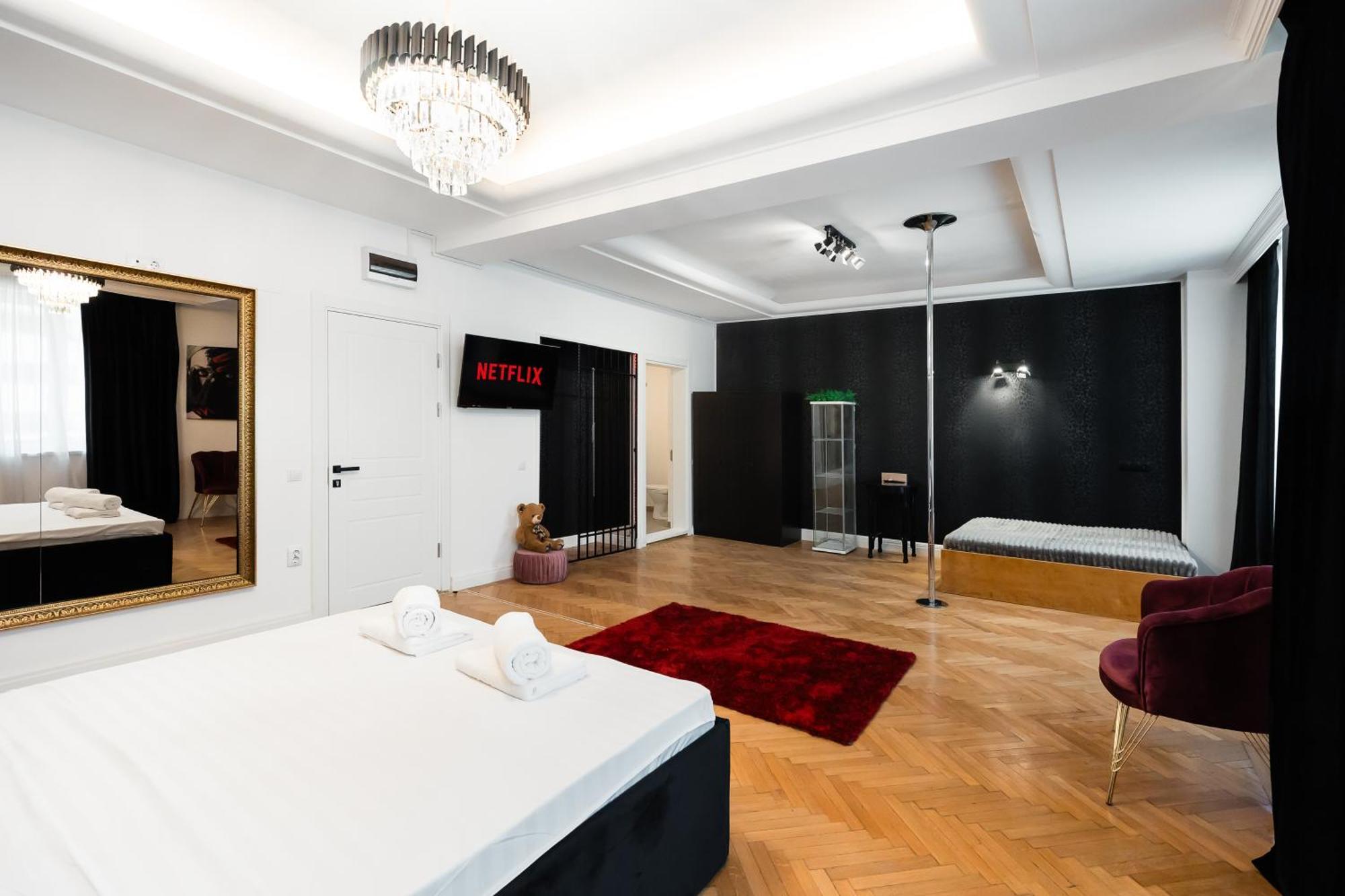 Central Studios In Piata Romana Bucureşti Rom bilde